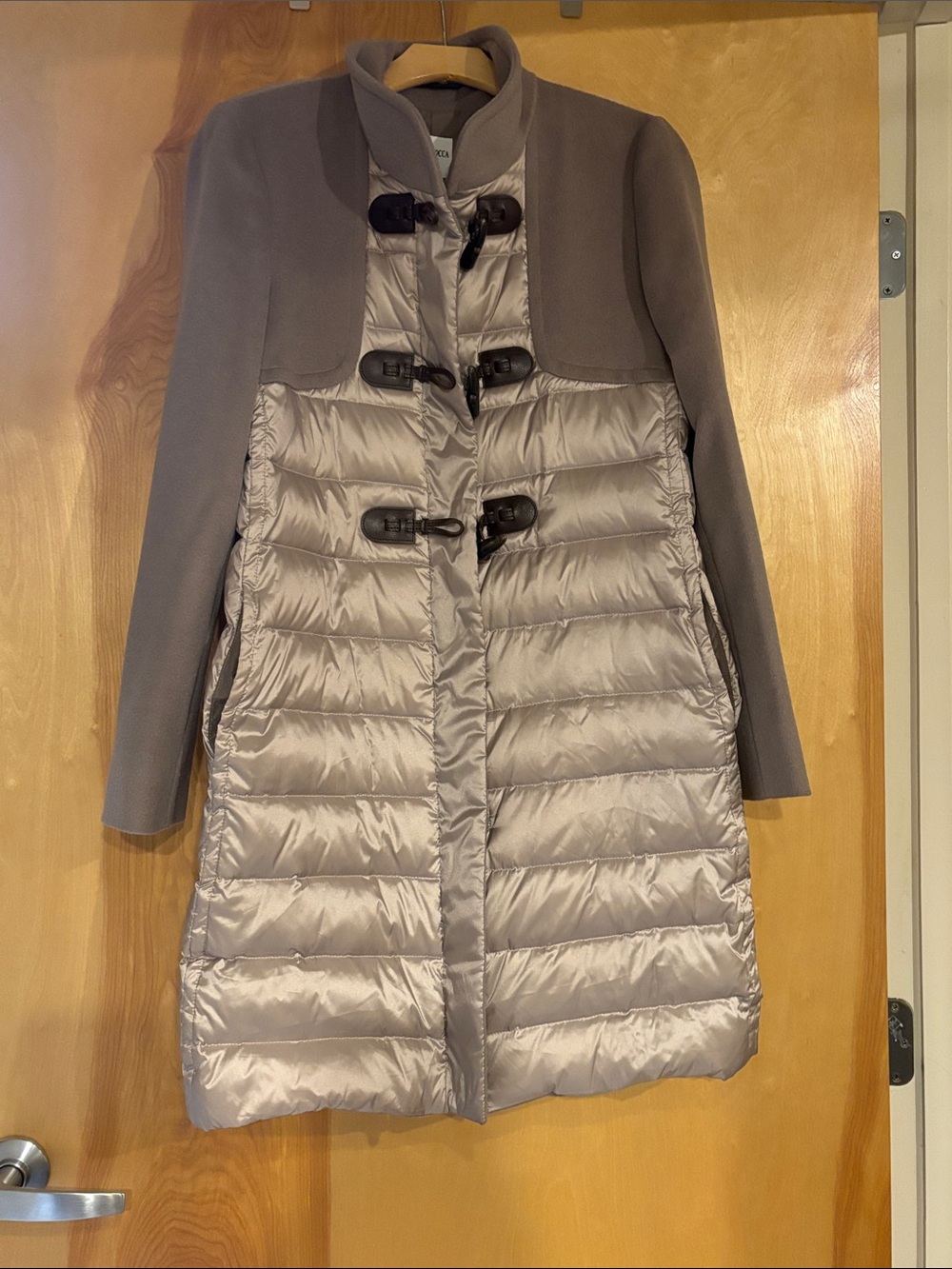 Cinzia Rocca Icons Light Gray Quilted Puffer Coat with Toggle Closures